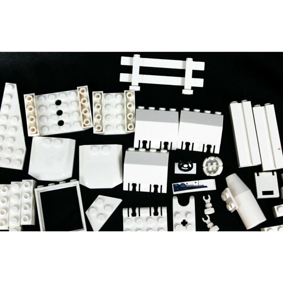 100+ Pieces White Lego Assorted Bricks Specialty Parts Building Shades Clear - Picture 3 of 12